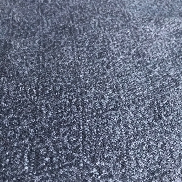 AKINI gray skirt - Picture 3 of 5